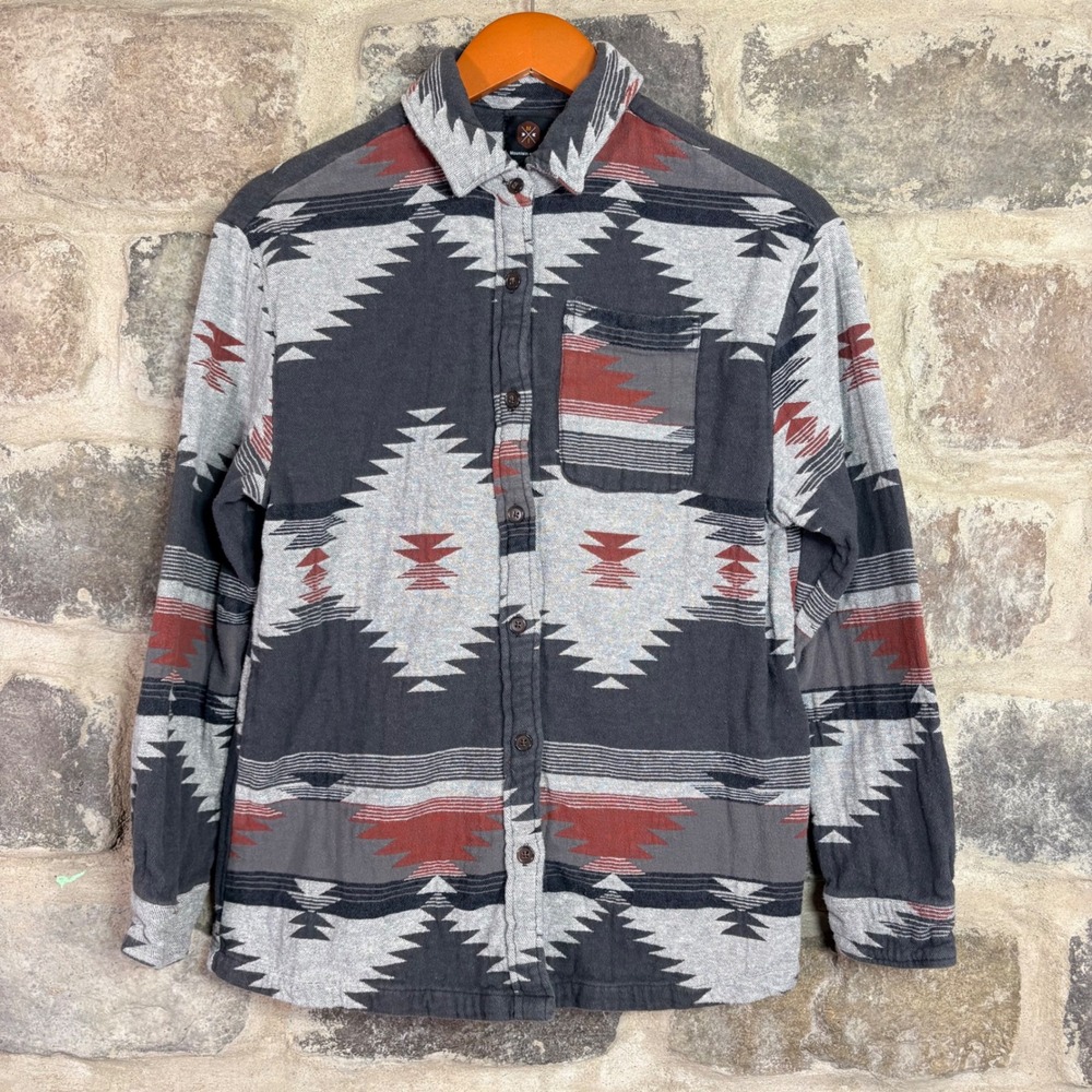Mountain and Isles Southwestern Aztec Geometric Print Button Down‎ Shirt Women S